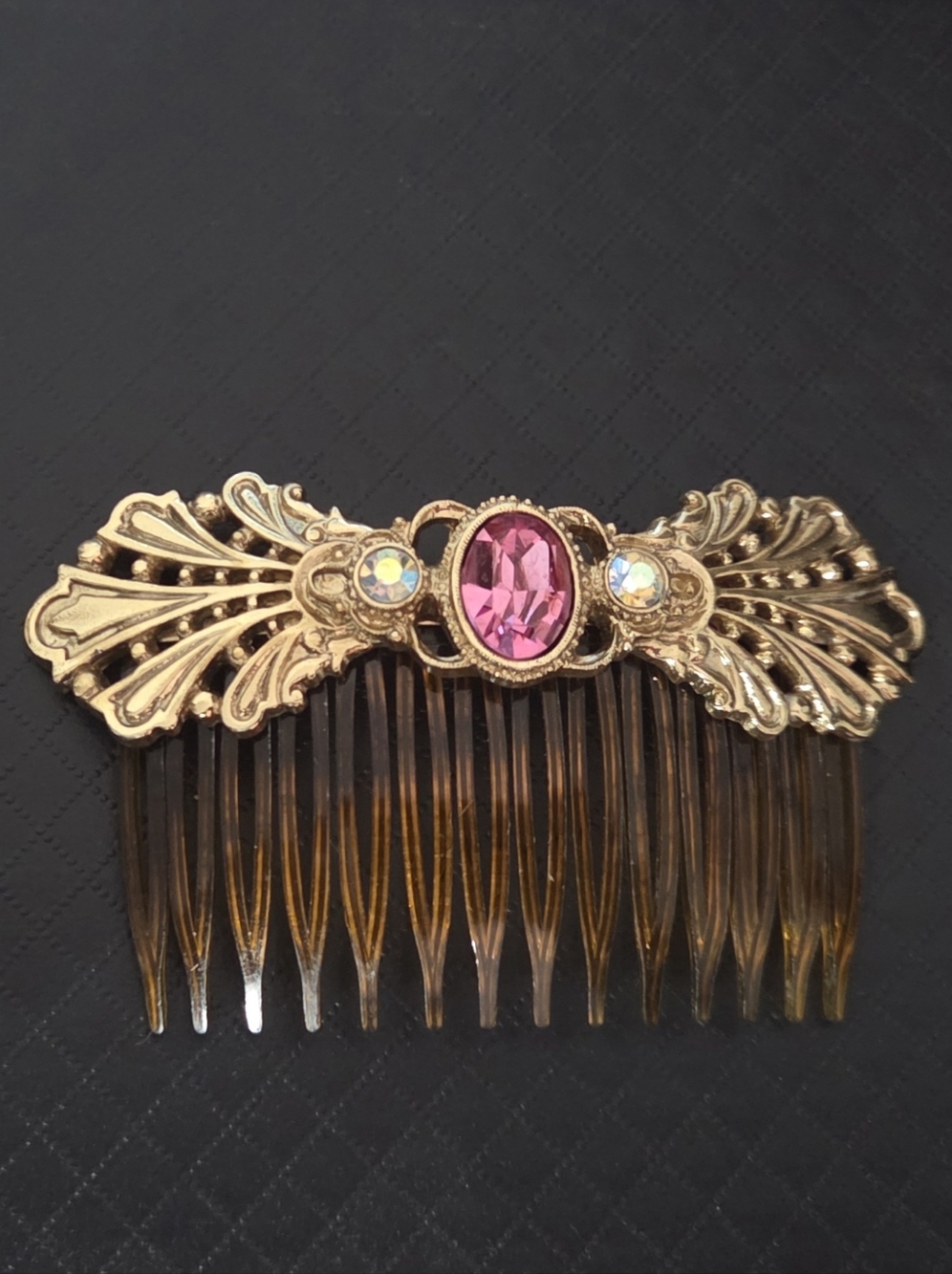 Victorian-style Hair Combs